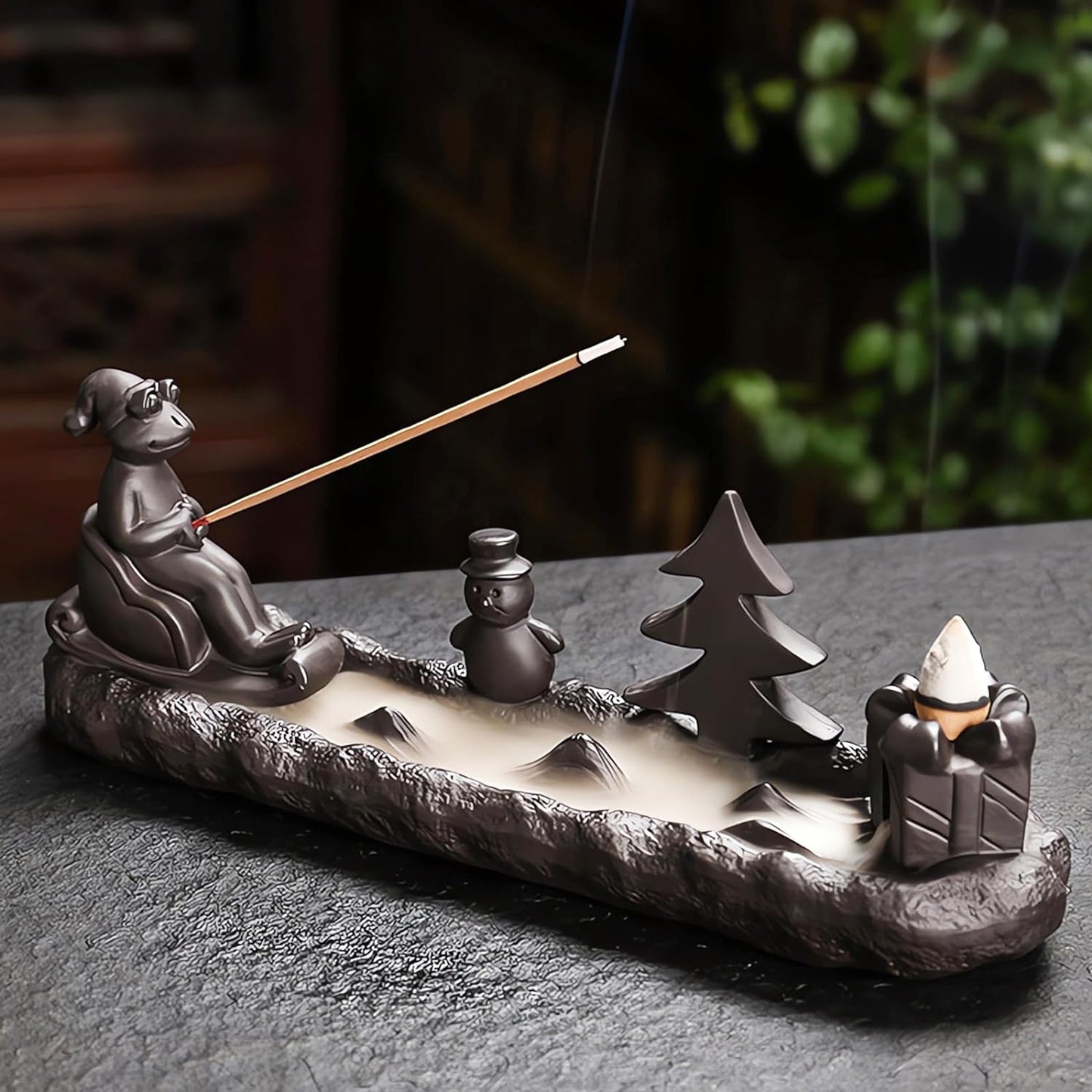 ChangWanna Frog Incense Stick Holder - Ceramic Insence Burner Ash Catcher, Insense Stand with 45 Sandalwood Sticks, Ornament for Aromatherapy/Yoga/Meditation/Home Living Room Office Decor