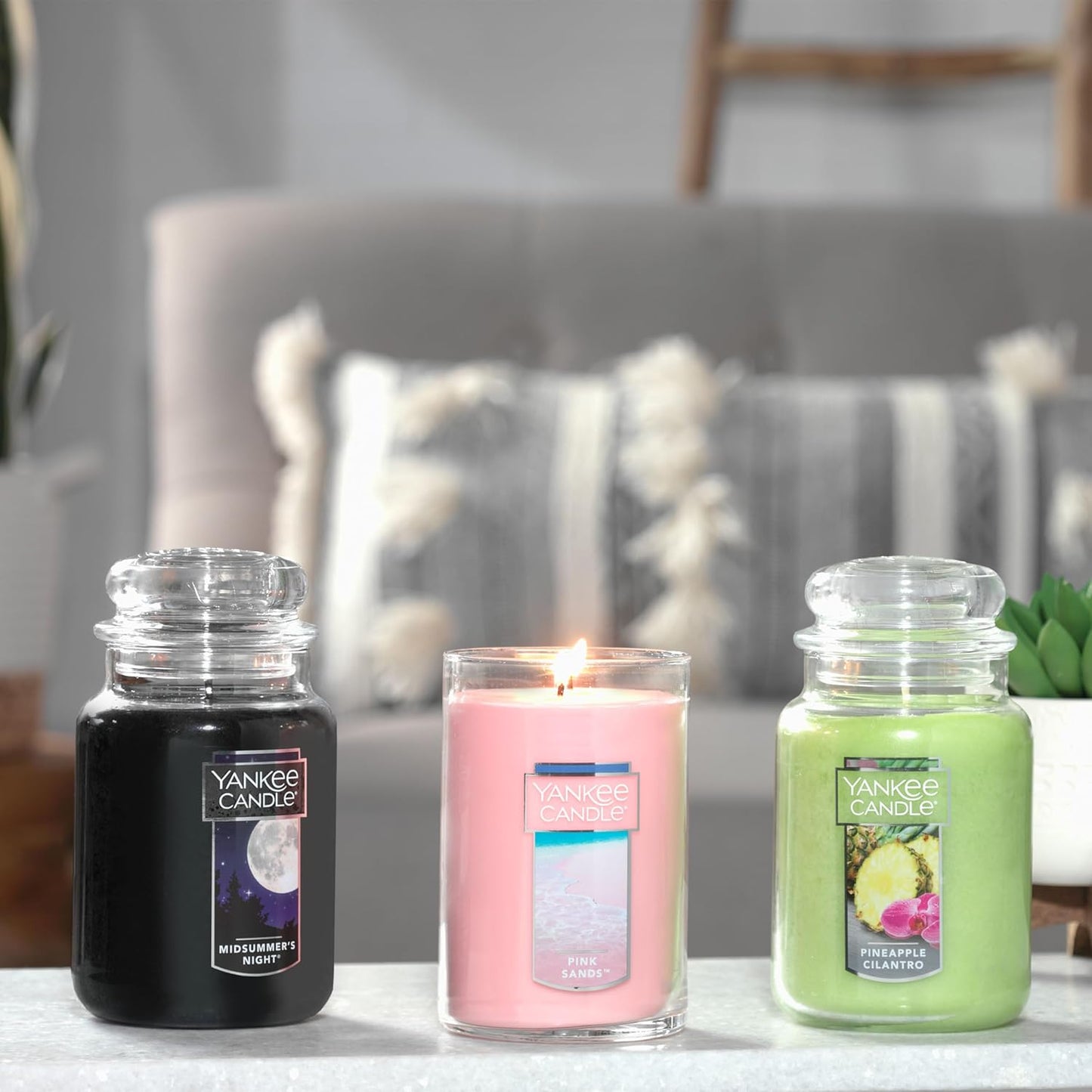 Yankee Candle | MidSummer's Night Scented, Classic Large Single Wick Jar Candle, 22oz with Over 110 Hours of Burn Time, Ideal for Dinner Parties, Relaxing Saturdays, and Special Occasions
