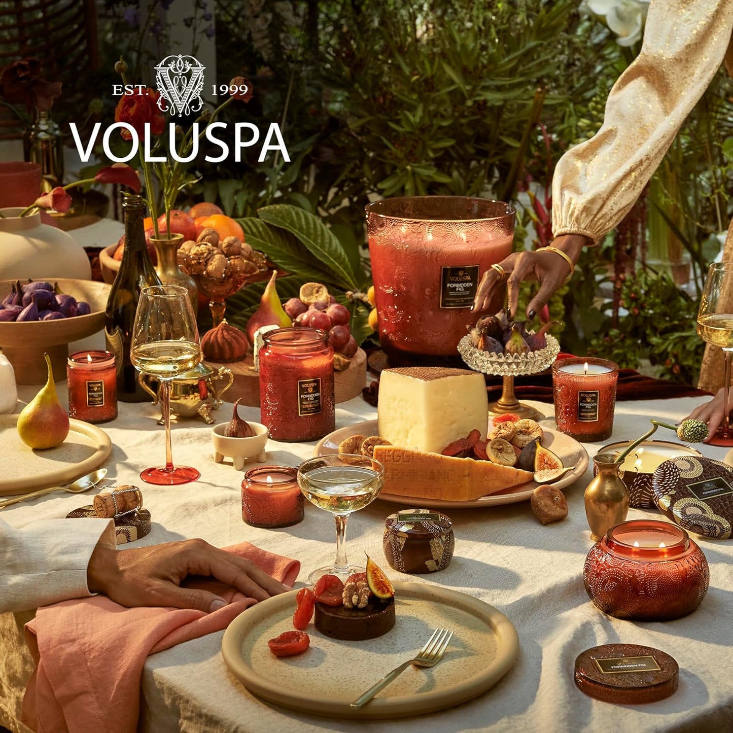 Voluspa Goji Tarocco Orange, Large Candle Jar, 18 oz, 100 Hour Burn Time, All Natural Wicks and Coconut Wax for Clean Burning, Vegan, Poured in the USA