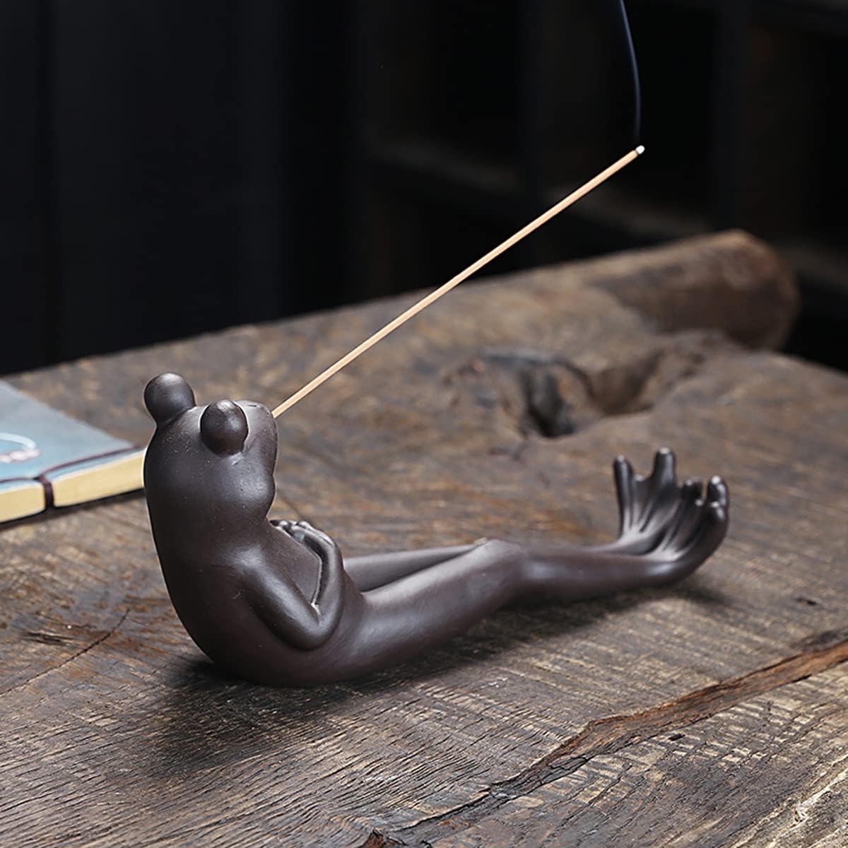 ChangWanna Frog Incense Stick Holder - Ceramic Insence Burner Ash Catcher, Insense Stand with 45 Sandalwood Sticks, Ornament for Aromatherapy/Yoga/Meditation/Home Living Room Office Decor