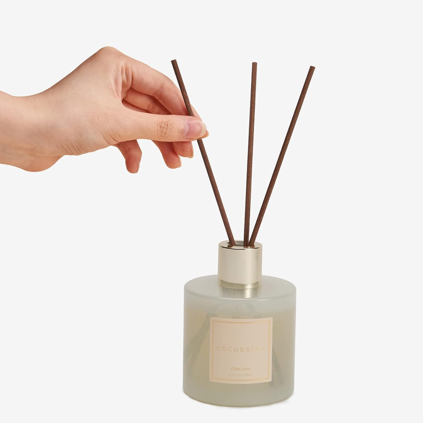 COCORRÍNA Reed Diffuser Set, Clean Linen Scented Diffuser with Sticks Home Fragrance Reed Diffuser for Bathroom Shelf Decor