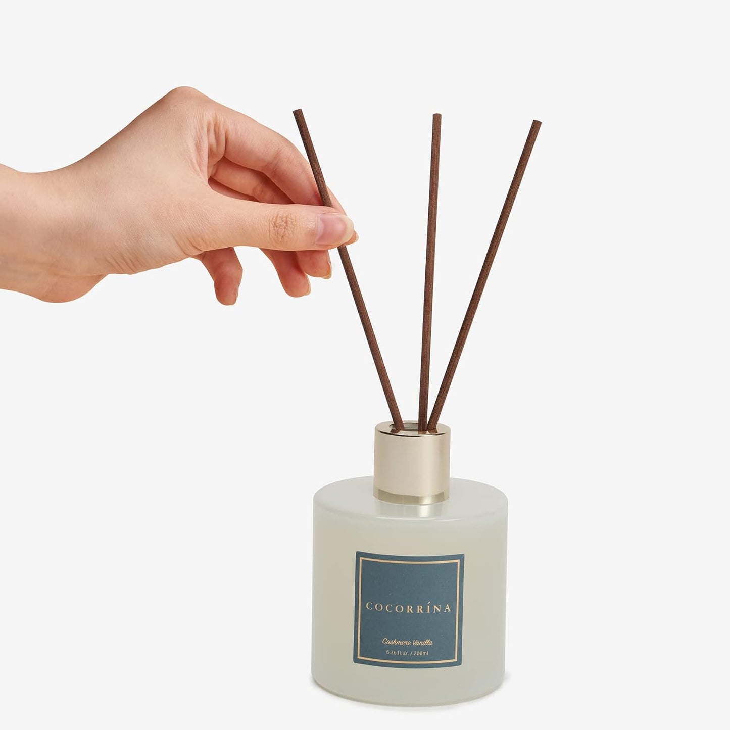 COCORRÍNA Reed Diffuser Set, Clean Linen Scented Diffuser with Sticks Home Fragrance Reed Diffuser for Bathroom Shelf Decor