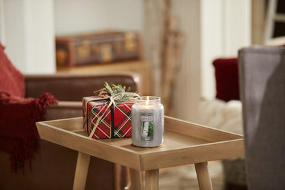 Yankee Candle | Silver Birch Scented, Classic 22oz Large Jar Single Wick Aromatherapy Candle, Over 110 Hours of Burn Time, Autumn Candle Scented for Home