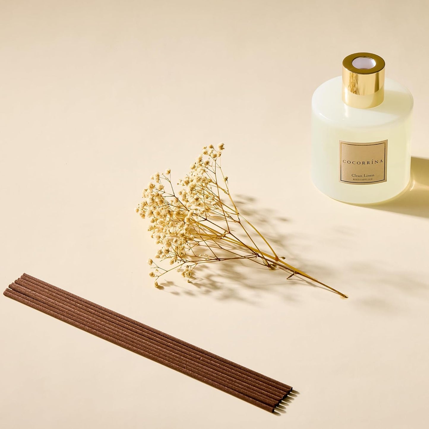 COCORRÍNA Reed Diffuser Set, Clean Linen Scented Diffuser with Sticks Home Fragrance Reed Diffuser for Bathroom Shelf Decor