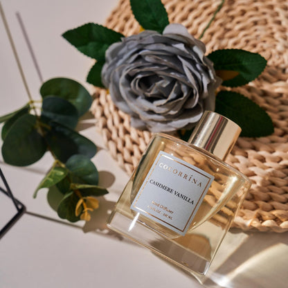 Cocorrína Clean Linen Scented Reed Diffuser Oil with 8 Sticks Fragrance for Bedroom, Bathroom, Oil Diffuser, Home Décor, 6.7 oz. (200 ml)