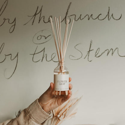Sweet Water Decor Salt & Sea Reed Diffuser Set - Sea Salt Citrus & Musk Amber Scent Diffuser - Reed Diffusers for Home with Long Lasting Fragrance - Non-Toxic Oil Reed Diffuser - Made in the USA