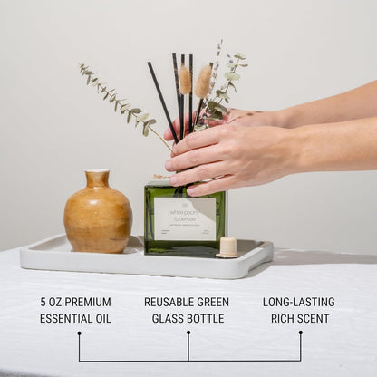 Craft & Kin Reed Diffuser Set with Dried Flowers, 5 oz Santal Woods Scented Reed Diffuser with Sticks