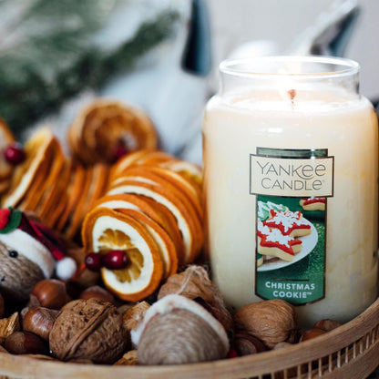 Yankee Candle | Christmas Cookie Scented, Classic 22oz Large Jar Single Wick Candle, Over 110 Hours of Burn Time, Perfect for Holiday Gifting and Celebration
