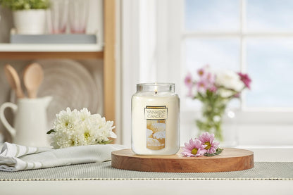Yankee Candle | Buttercream Scented, Classic 22oz Large Jar Single Wick Candle, Over 110 Hours of Burn Time