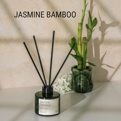 Craft & Kin Reed Diffuser Set Santal Woods, Reed Diffusers for Home, Fragrance Diffuser Sticks, Oil Diffuser Sticks, Oil Diffuser with Sticks, Reed Diffuser for Men | Christmas Reed Diffuser